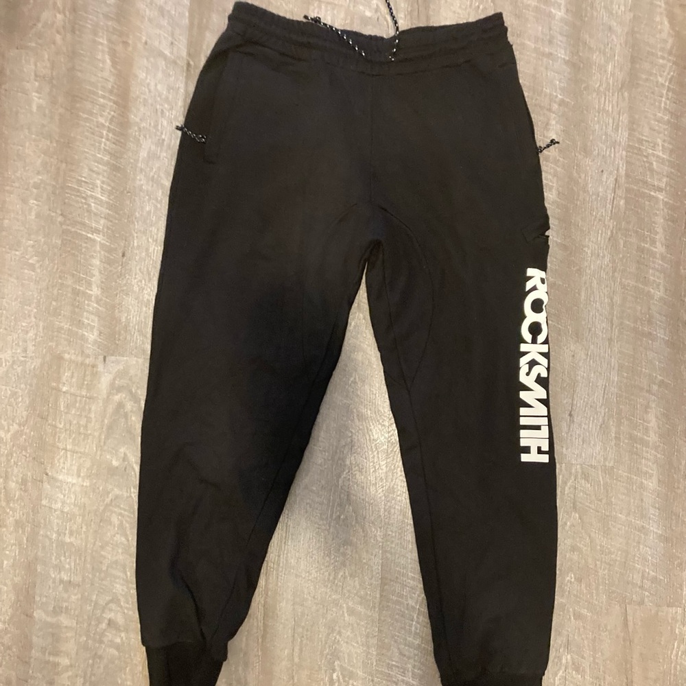 Pre-own rock smith joggers 2xL